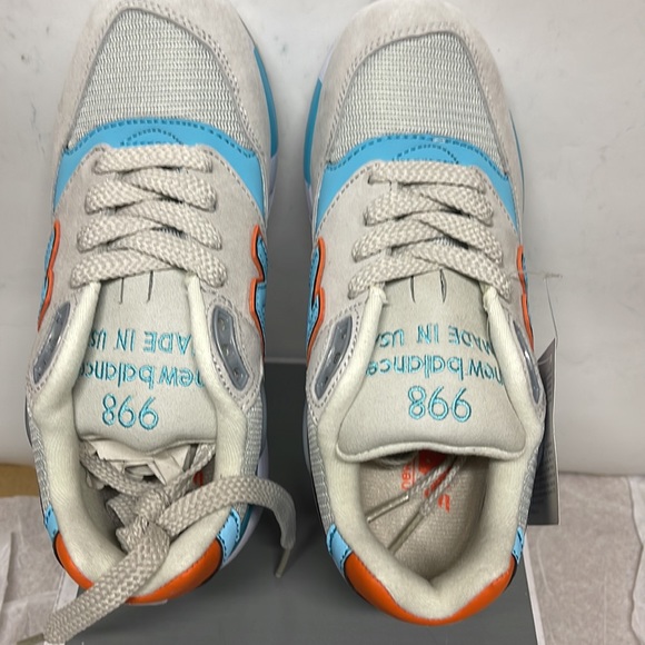 BNIB New Balance 998 Woman's Gray/Green size 5.5 (5) - Picture 3 of 6